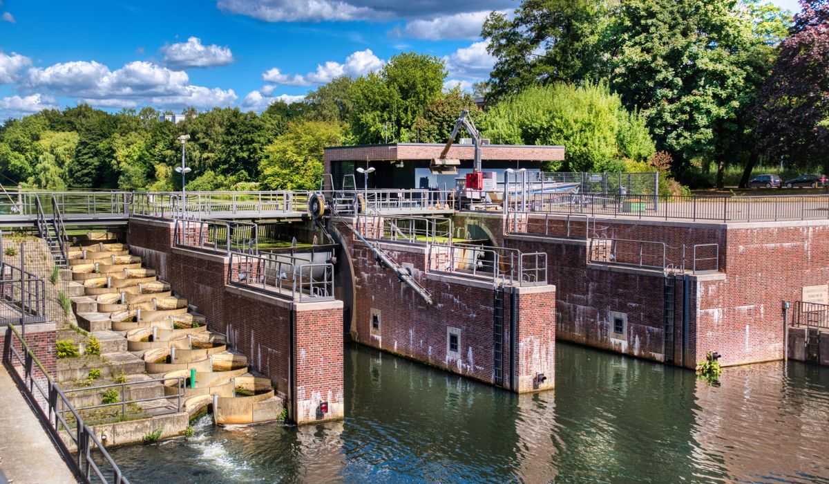 Exploring Old Wharves and Their Forgotten Stories